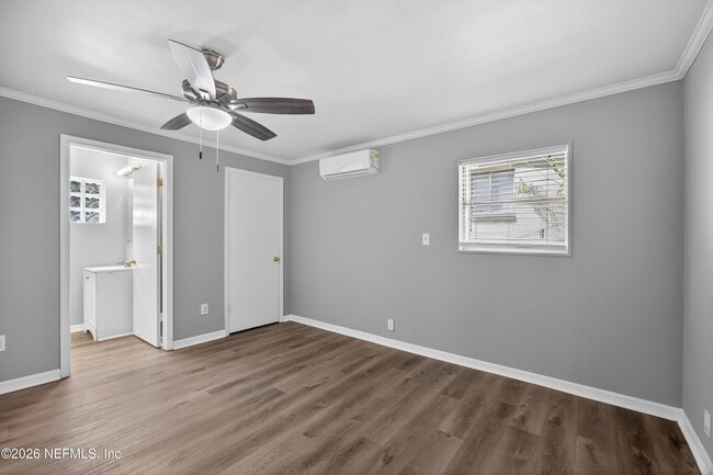 Building Photo - 6955 Miss Muffet Ln S