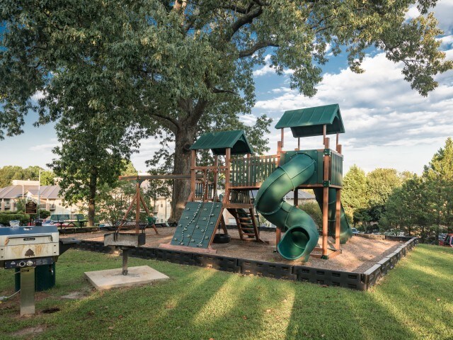 Kings Pointe Fayetteville Nc Apartment Finder
