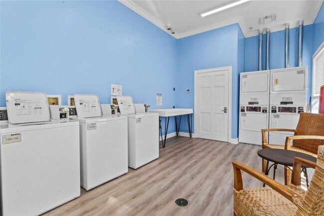 Building Photo - 4802 51st St W