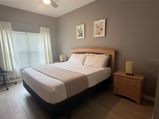 Building Photo - 4000 Santa Maria Dr