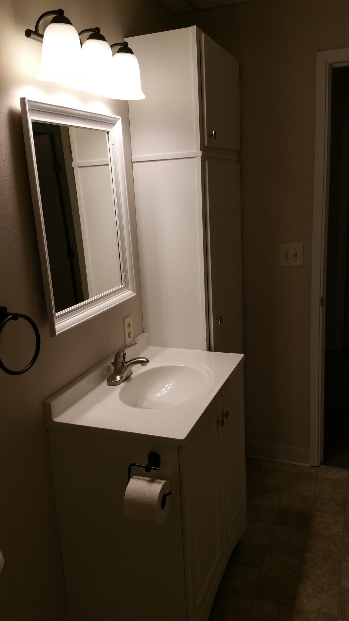 Building Photo - 410 W Webster St