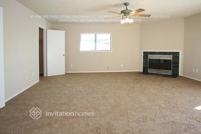Building Photo - 2665 Claremont Dr
