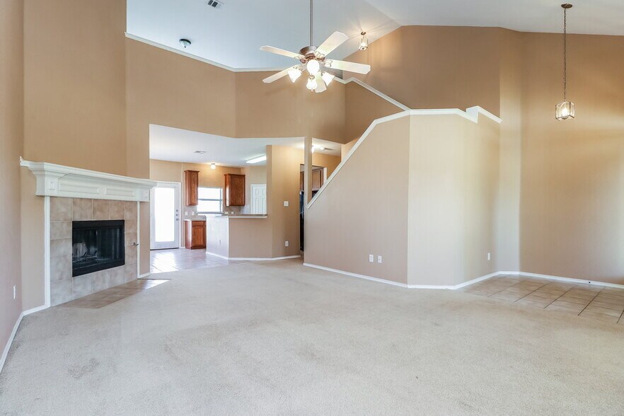 Building Photo - 9401 Waterman Dr
