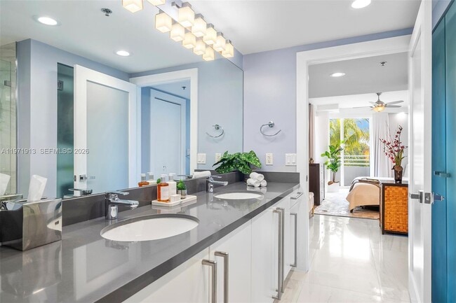 Building Photo - 226 Ocean Dr