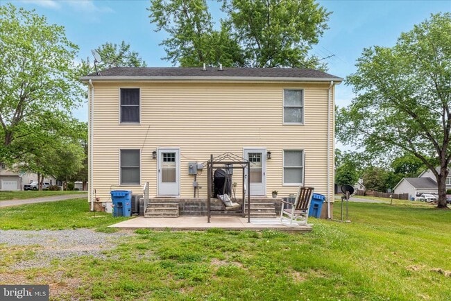 Building Photo - 208 N Rappahannock St