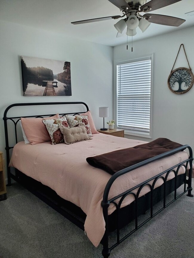 Building Photo - Beautiful Home in the Westhill Community -...