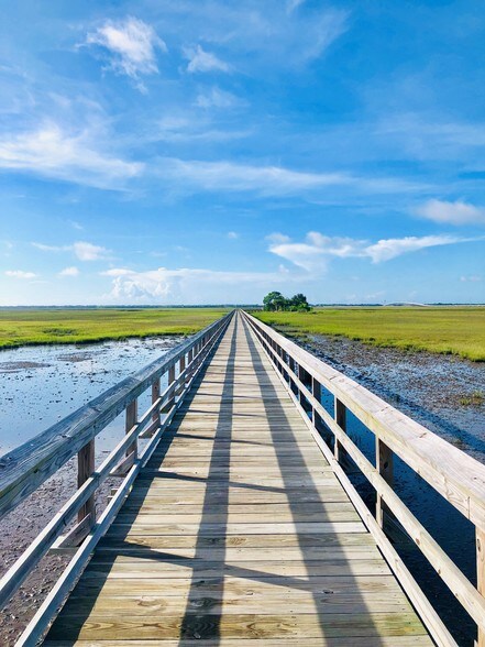 Building Photo - 2147 Oyster Reef Ln