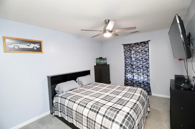 Building Photo - 4370 Excursion Dr