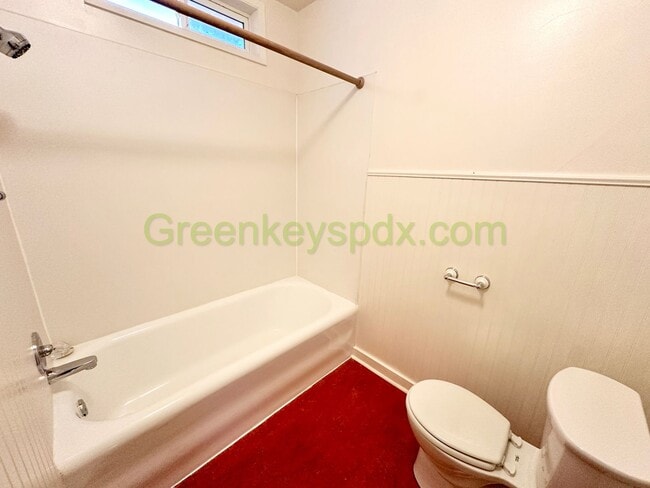 Building Photo - 3 Bed 1 Bath Unit in Ne Portland