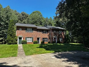 Building Photo - 4077 Hidden Hollow Dr