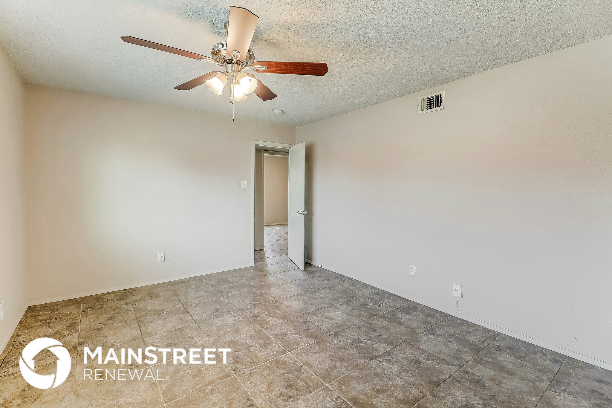 Building Photo - 706 Countryside Ct