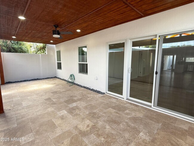 Building Photo - 6533 N Maryland Cir