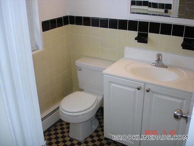 Primary Photo - 229 Independence Dr