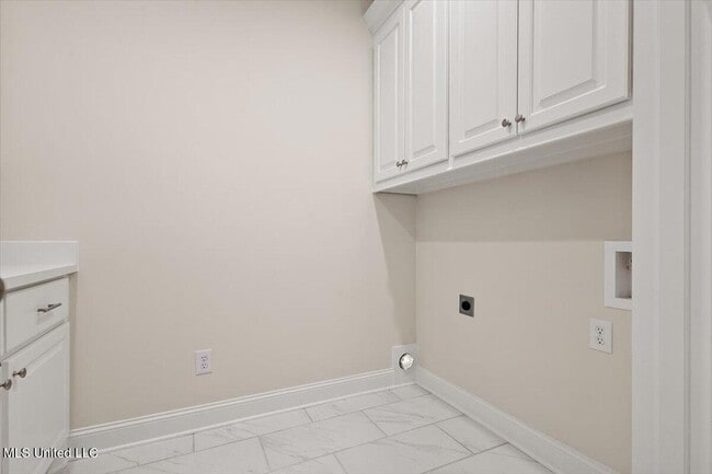 Building Photo - 464 Aurora Cir