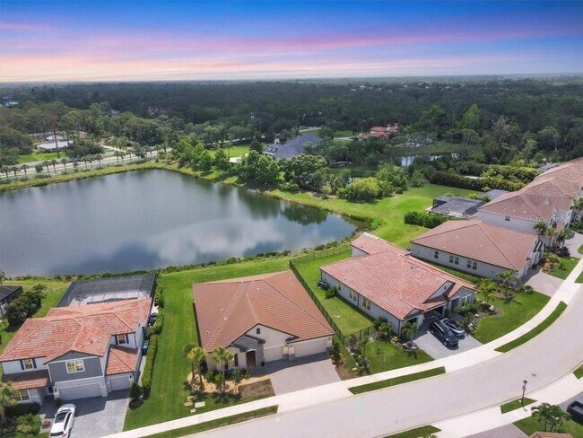 Building Photo - 7228 Great Egret Blvd