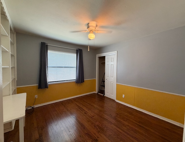Building Photo - 2104 Hillburn Dr