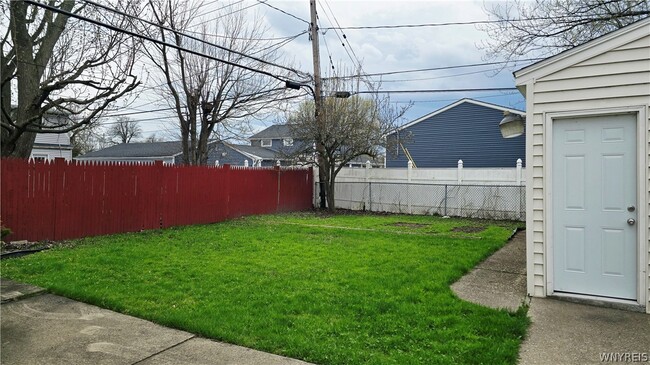 Building Photo - 182 Woodcrest Dr