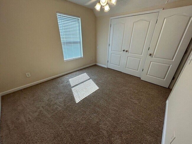 Building Photo - PRE-LEASING FOR AUGUST 2026!