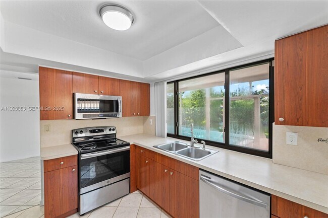 Building Photo - 7070 NW 21st St