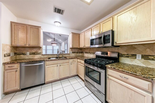 Building Photo - 7417 Peabody Dr