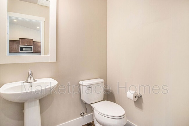 Building Photo - 619 Cygnet Lake Dr