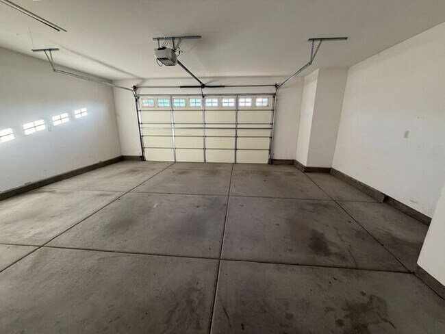 Building Photo - 2485 Makenna Dr