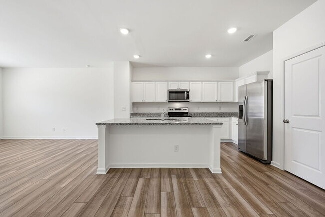 Building Photo - 307 Spaight Acrs Wy