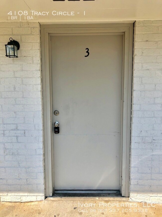 Building Photo - 4108 Tracy Circle Apt. 1