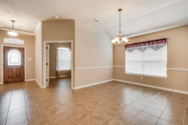 Building Photo - 609 Walsh Hill Trail