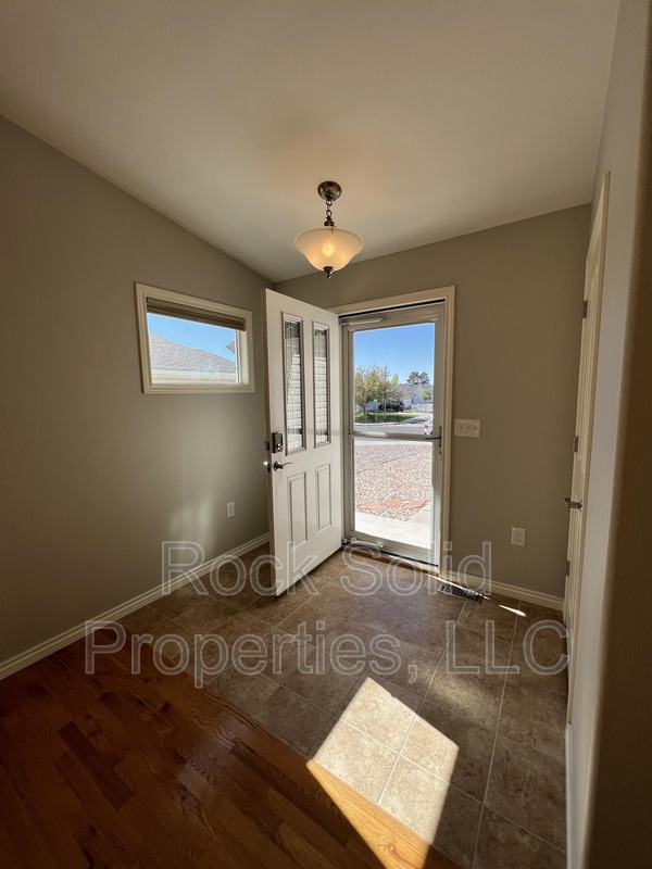 Building Photo - 6003 Crow Rd