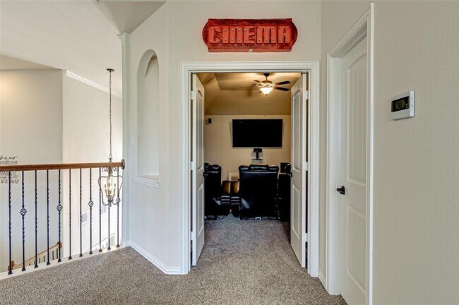 Building Photo - 9915 St Romain Dr