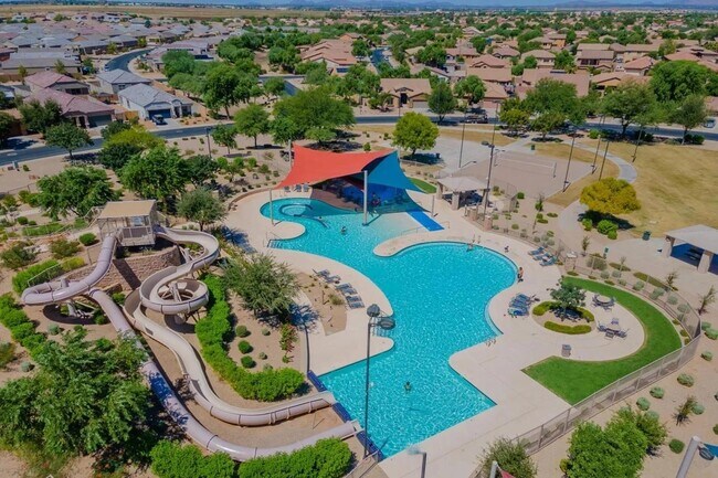 Building Photo - 2639 E Alida Trail