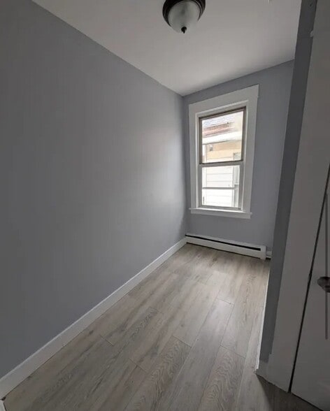 Building Photo - 320 Watson Ave