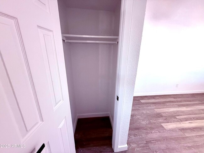 Building Photo - 1009 E Chipman Rd