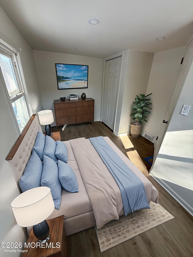 Building Photo - 33 Weaverville Rd