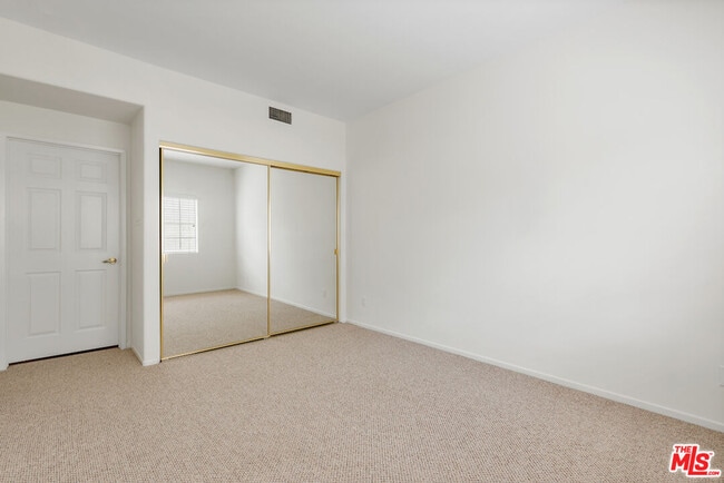 Building Photo - 1800 Butler Ave