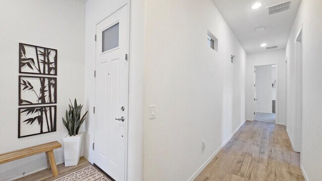 Building Photo - 10520 S 182nd Ave