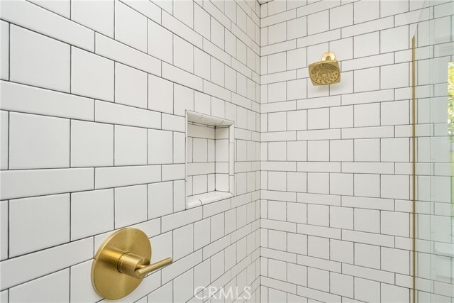 Building Photo - 390 N Cambridge St