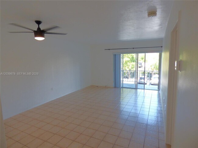 Building Photo - 9631 SW 77th Ave