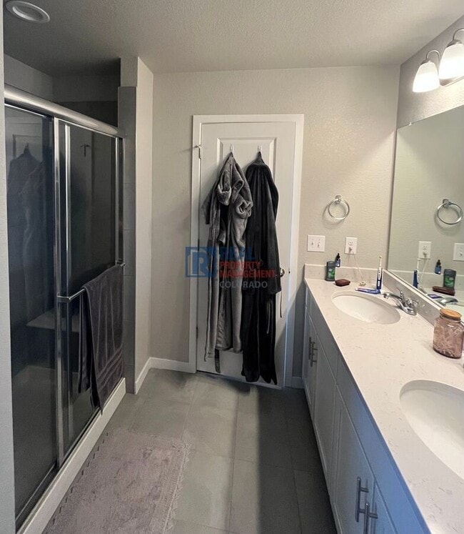 Building Photo - 420 Ryan Ave