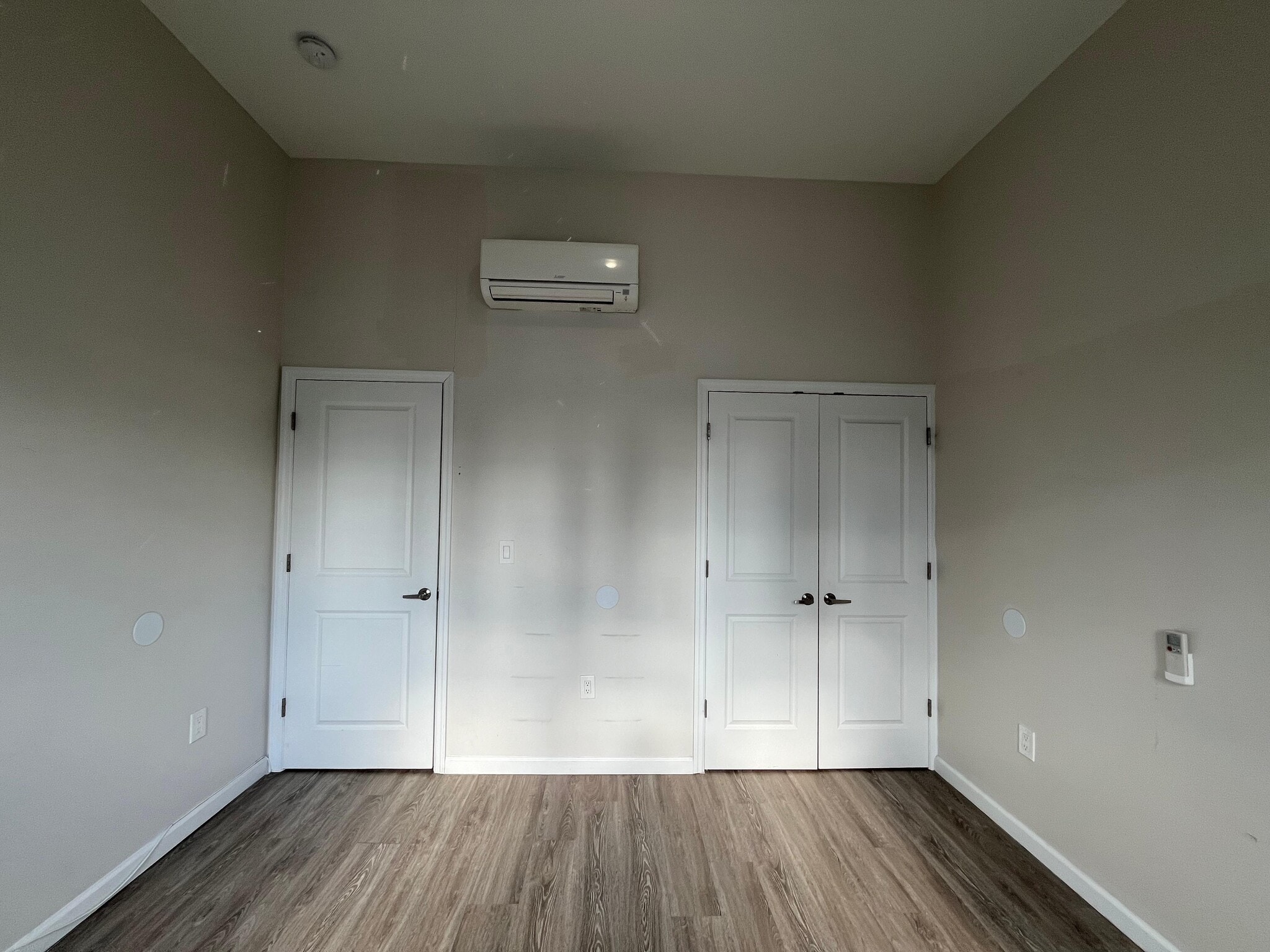 Building Photo - 125 Saint Pauls Ave