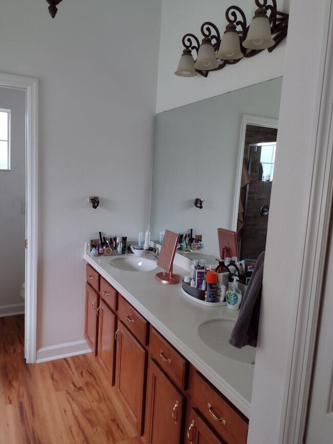 Building Photo - Waterfront Home in Lakes of Mt. Dora