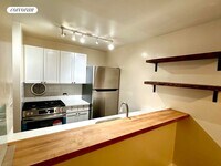 Building Photo - 170 Congress St