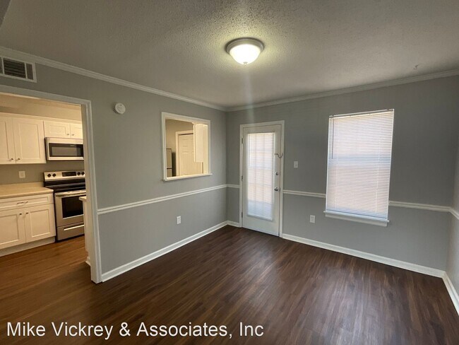 Building Photo - 2 br, 1.5 bath House - 3929 Miramar Court