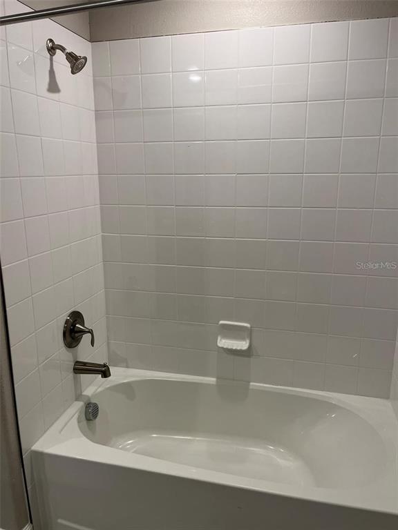 Building Photo - 1712 Roseville St