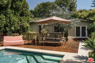 Building Photo - 2412 Canyon Oak Dr