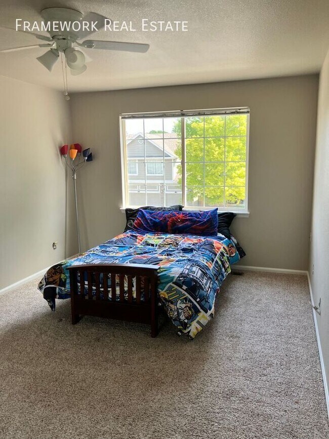 Building Photo - 13371 Pearl Cir