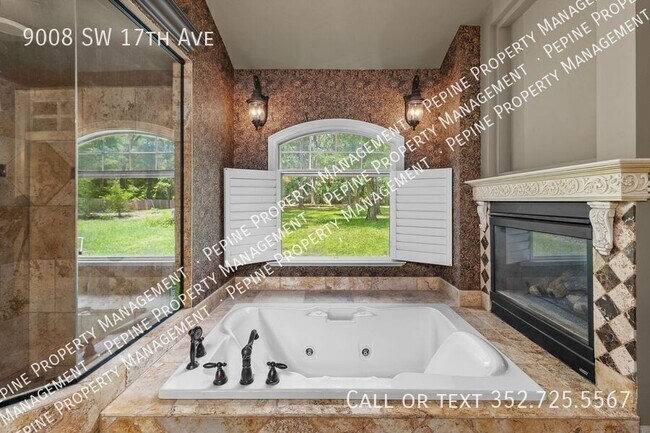 Building Photo - 9008 SW 17th Ave