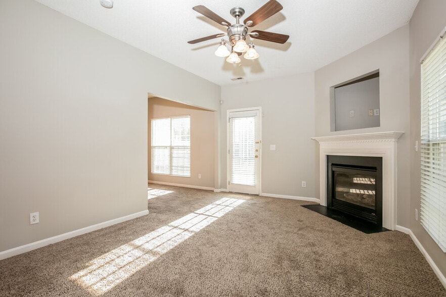 Building Photo - 4449 Snowcrest Ln