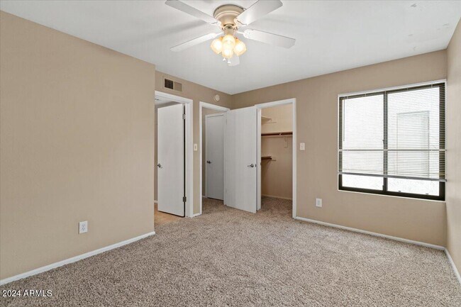 Building Photo - 10115 E Mountain View Rd